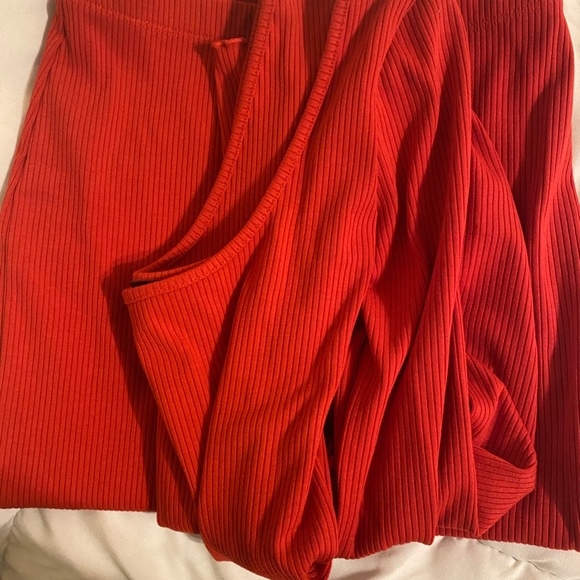 Red Skirt Set - Fashion Nova - Picture 3 of 3